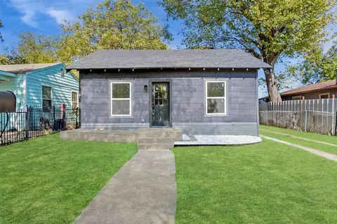 504 W Hammond St, Fort Worth, TX 76115