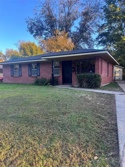 2612 W Cavett Dr, Shreveport, LA 71104