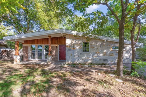 1912 S Harvard St, Irving, TX 75061