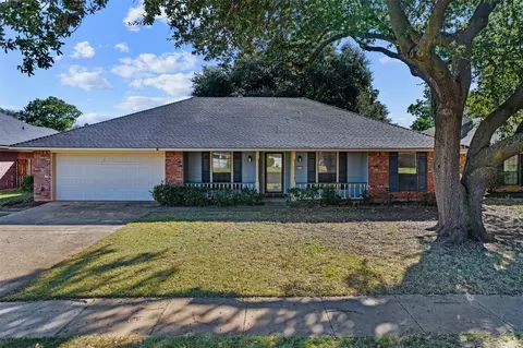 412 Summit Dr, Bossier City, LA 71111