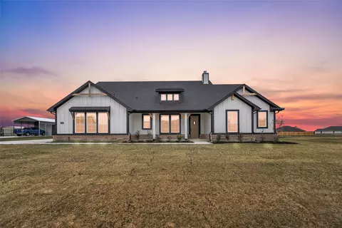3107 White Oak Rd, Terrell, TX 75161
