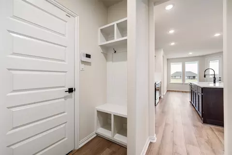 Entry Way - 3107 White Oak Rd, Terrell, TX 75161 photo 4 of 6