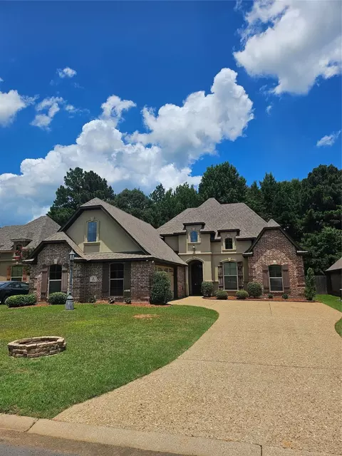 516 Dogwood South Ln, Haughton, LA 71037