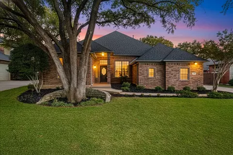 1904 Woodland Blvd, Flower Mound, TX 75022