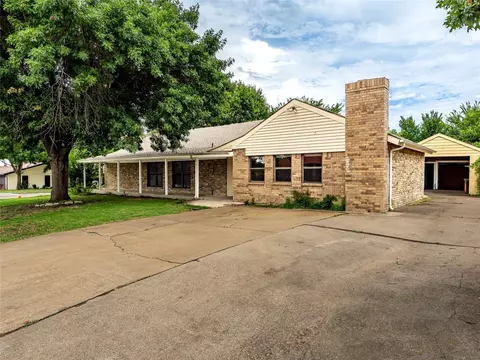 108 Woodrow Cir, Little Elm, TX 75068