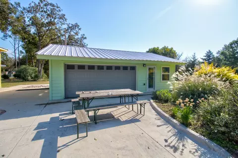 227 Newcastle Dr, Gordonville, TX 76245