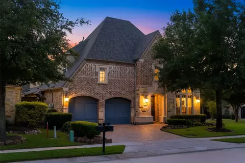 640 Clearwater Dr, Irving, TX 75039