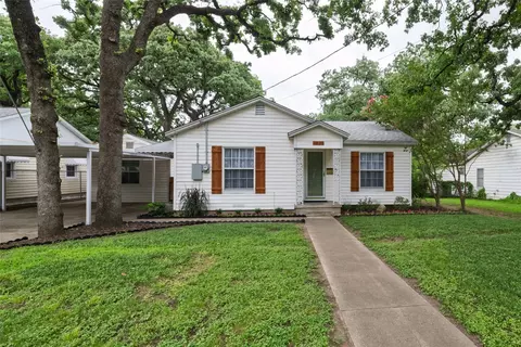 4020 Creech St, Haltom City, TX 76111