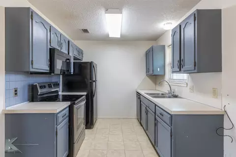 Kitchen - 3618 Georgetown Dr, Abilene, TX 79602 photo 1 of 4
