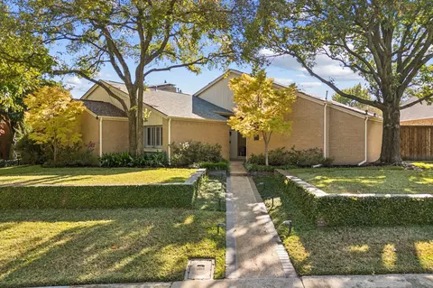 9616 Viewside Dr, Dallas, TX 75231