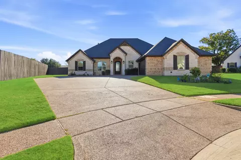 1103 Hilkiah Ct, Granbury, TX 76048