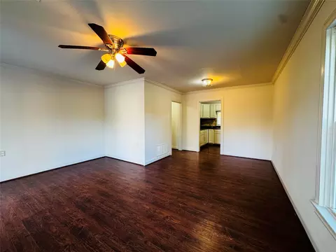Living - 2704 N 32nd St, Waco, TX 76708 photo 2 of 6