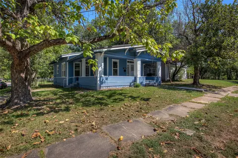 1410 Bois D Arc St, Commerce, TX 75428