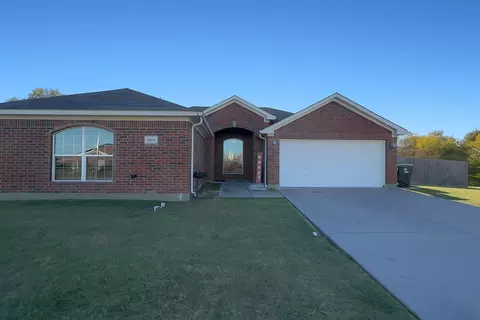 2018 Cliffside Dr, Arlington, TX 76018