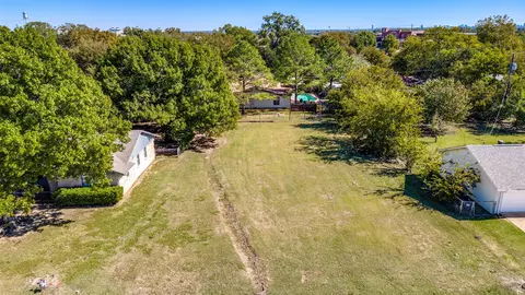 124 Park Dr, Little Elm, TX 75068