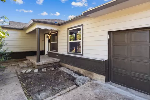 3012 51st St, Dallas, TX 75216