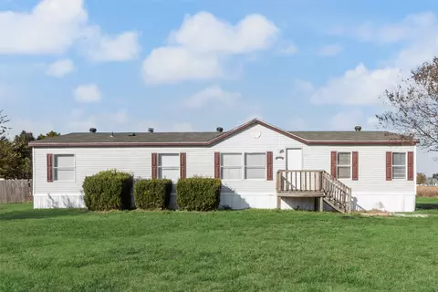 817 Kaufman St, Rosser, TX 75157