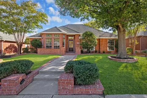 2228 Sky Harbor Dr, Plano, TX 75025
