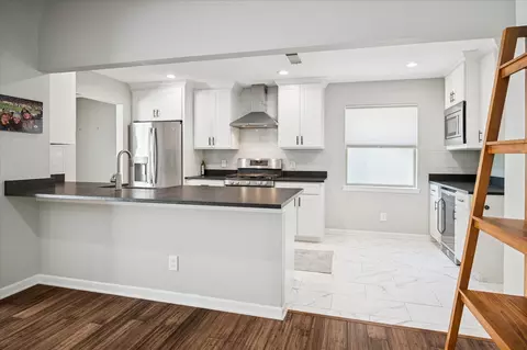 Kitchen - 3311 Dothan Ln, Dallas, TX 75229 photo 2 of 5