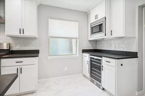 Kitchen - 3311 Dothan Ln, Dallas, TX 75229 photo 5 of 5