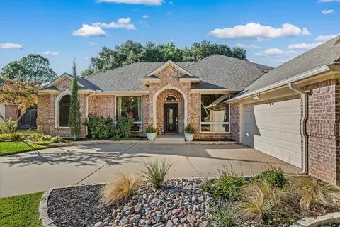 107 Greenhill Trl S, Trophy Club, TX 76262
