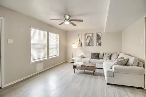 1905 W Morton St #5, Denison, TX 75020