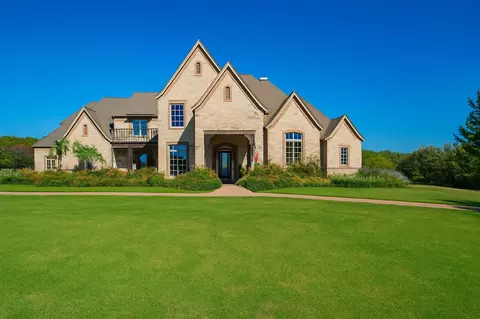 3400 Sundance Ct, Granbury, TX 76049
