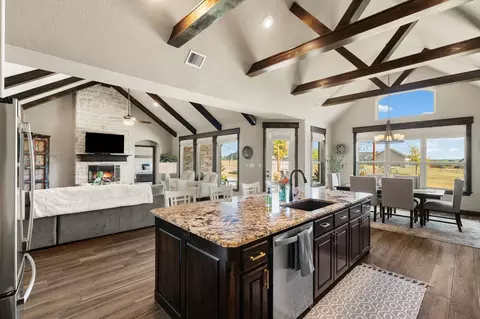 228 Martin Dr, Granbury, TX 76049