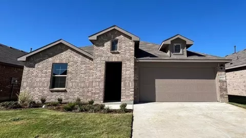 8501 Coffee Springs Dr, Fort Worth, TX 76131