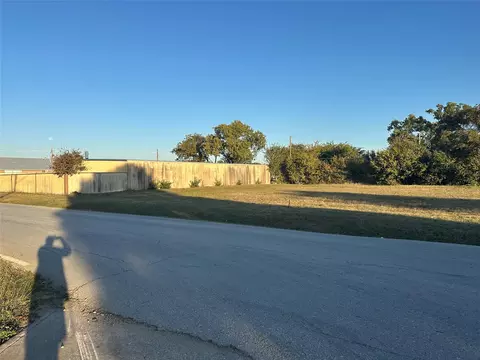 5725 Wilbarger St, Fort Worth, TX 76119