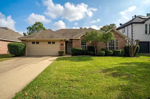 208 Loma Alta Dr, Mesquite, TX 75150