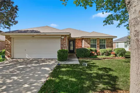 3709 Logan Dr, Denton, TX 76207