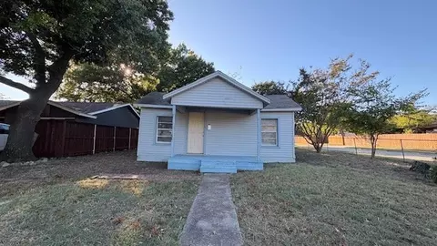 501 SW 17th St, Grand Prairie, TX 75051
