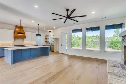 505 Aermotor Loop, Weatherford, TX 76085