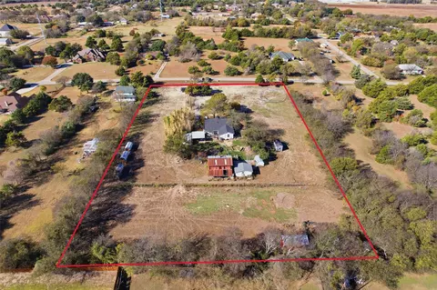 1906 Lillian Ave, Glenn Heights, TX 75154