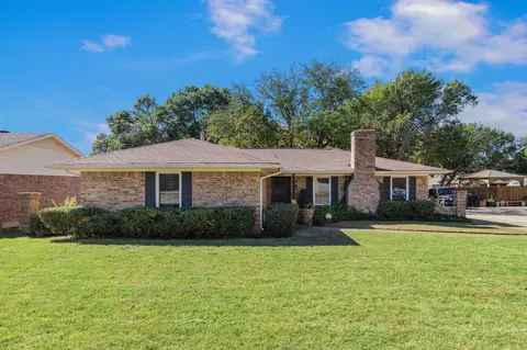9073 Hillside Dr, Frisco, TX 75033