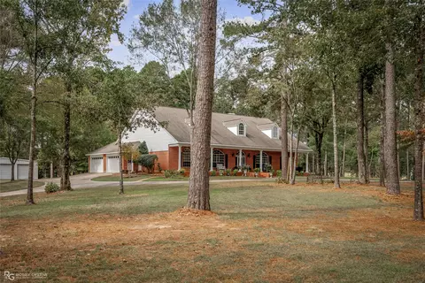 400 Crouch Rd, Benton, LA 71006