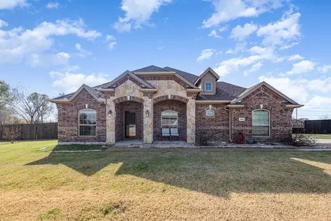 106 Cardiff Ln, Waxahachie, TX 75167
