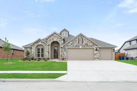202 Roughrider Trl, Nevada, TX 75173