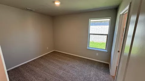 545 Marsh St, Cleburne, TX 76033 photo 15