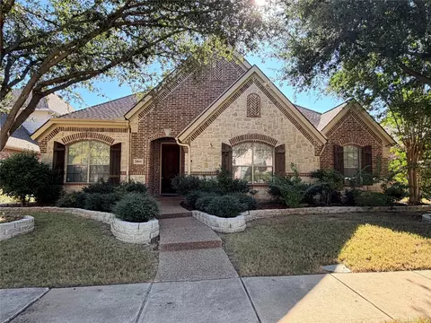 1214 Luna Ln, Garland, TX 75044