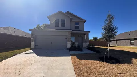 325 Wildrose Cir, Cleburne, TX 76033