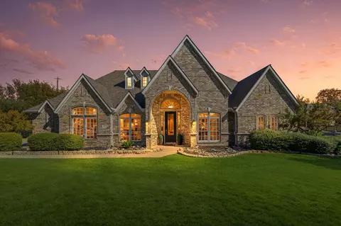 101 W Carruth Ln, Double Oak, TX 75077