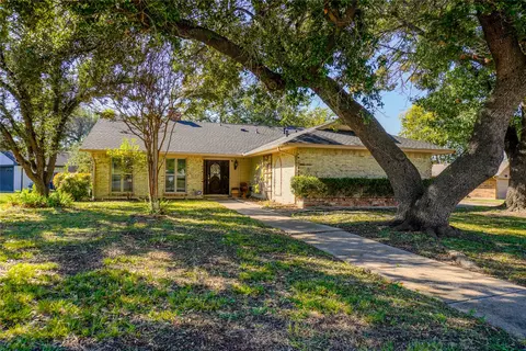 3100 Softwind Trl, Fort Worth, TX 76116