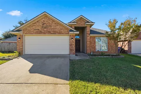 10124 Colony Dr, Waco, TX 76708