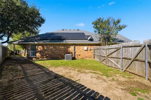 Exterior - 10124 Colony Dr, Waco, TX 76708 photo 4 of 4