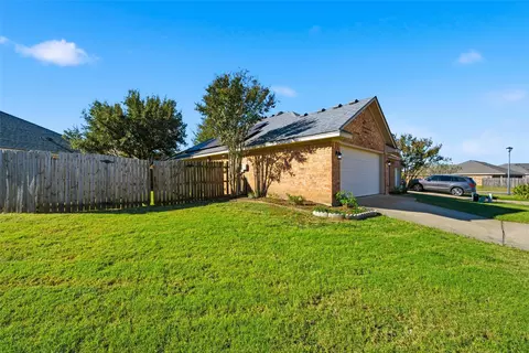 Exterior - 10124 Colony Dr, Waco, TX 76708 photo 2 of 4