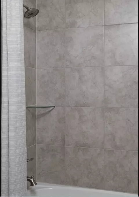 Bath - 1712 Nesting Robin Ln, Krum, TX 76249 photo 3 of 5