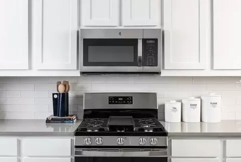 Kitchen - 1712 Nesting Robin Ln, Krum, TX 76249 photo 4 of 4