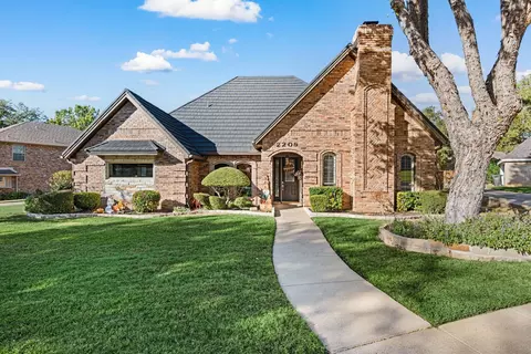 2209 Laurel Ct, Bedford, TX 76021